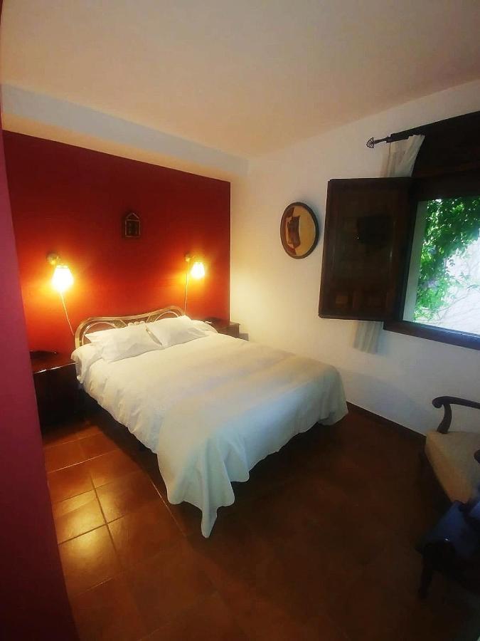 La Troje Oropesana Pension Buitenkant foto