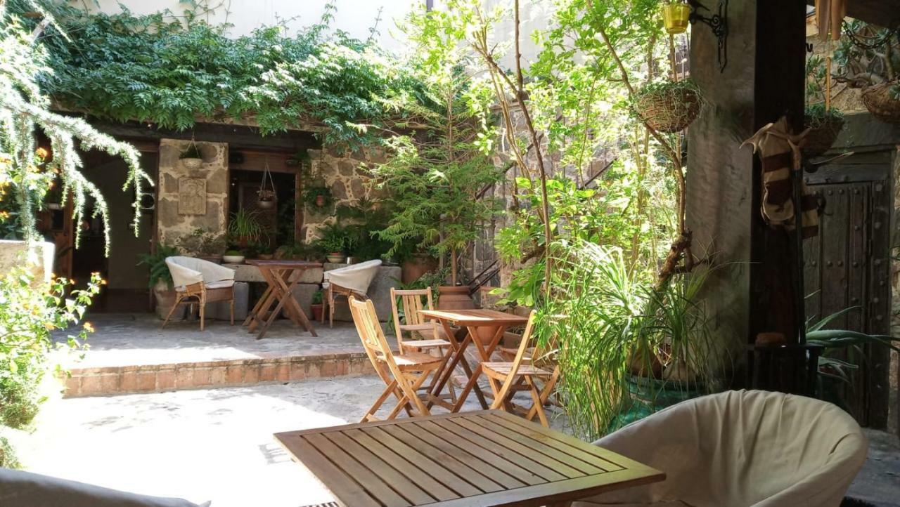 La Troje Oropesana Pension Buitenkant foto
