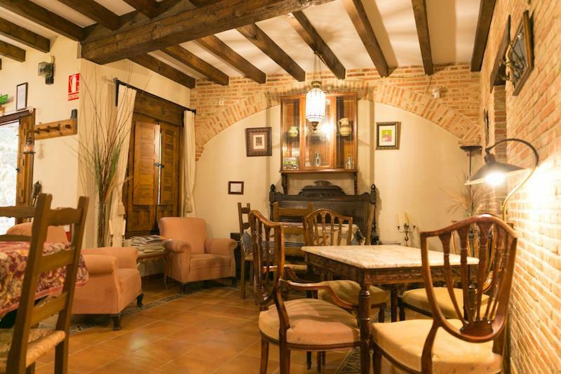 La Troje Oropesana Pension Buitenkant foto