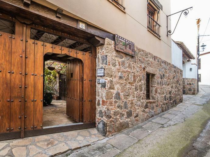 La Troje Oropesana Pension Buitenkant foto