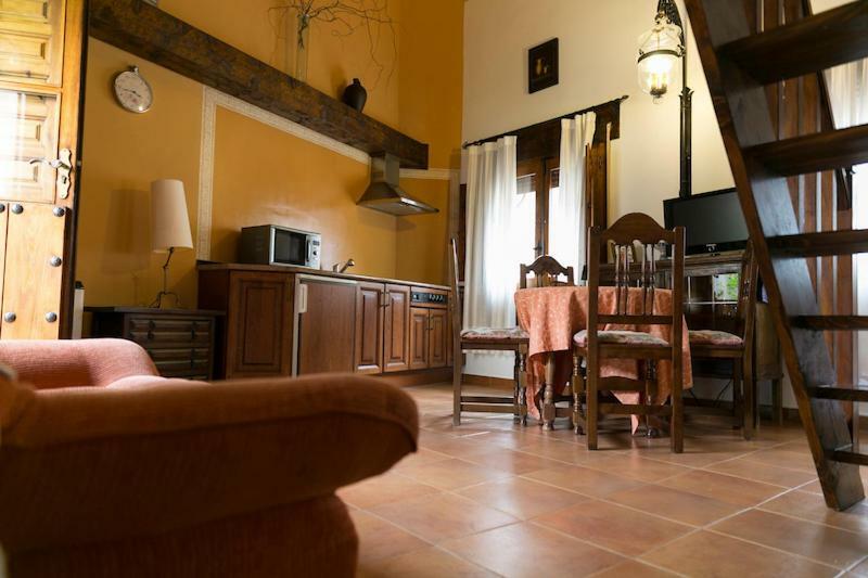 La Troje Oropesana Pension Buitenkant foto